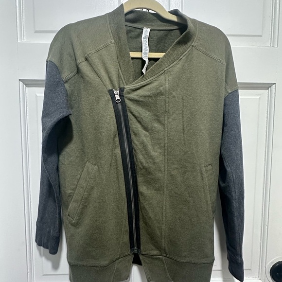 Lululemon Mula Bundle Wrap Asymmetrical Zip Jacket Size 4 - Picture 2 of 5